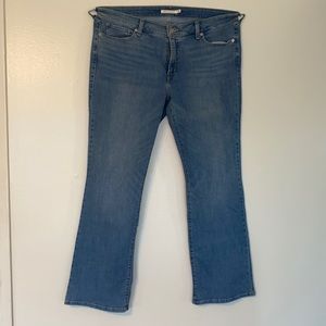Levi’s 415 Relaxed Bootcut Jean